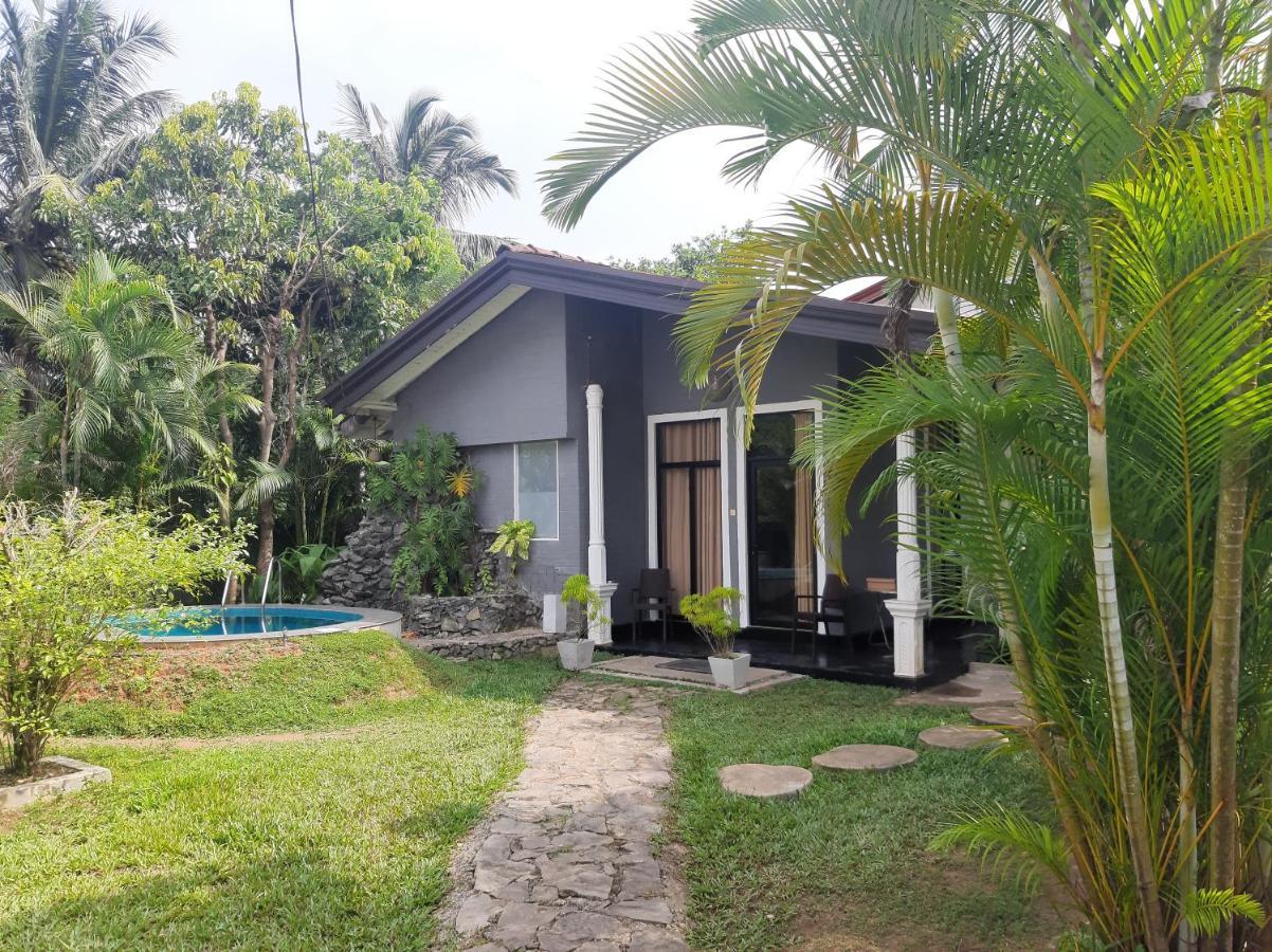 Mihilaka Holiday Homes Wadduwa Exterior photo