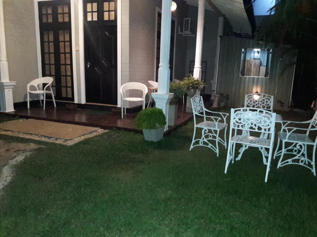 Mihilaka Holiday Homes Wadduwa Exterior photo